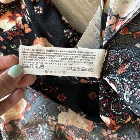 Abercrombie & Fitch long sleeve v-neck flare dress size XSmall, new without tags - Picture 11 of 12